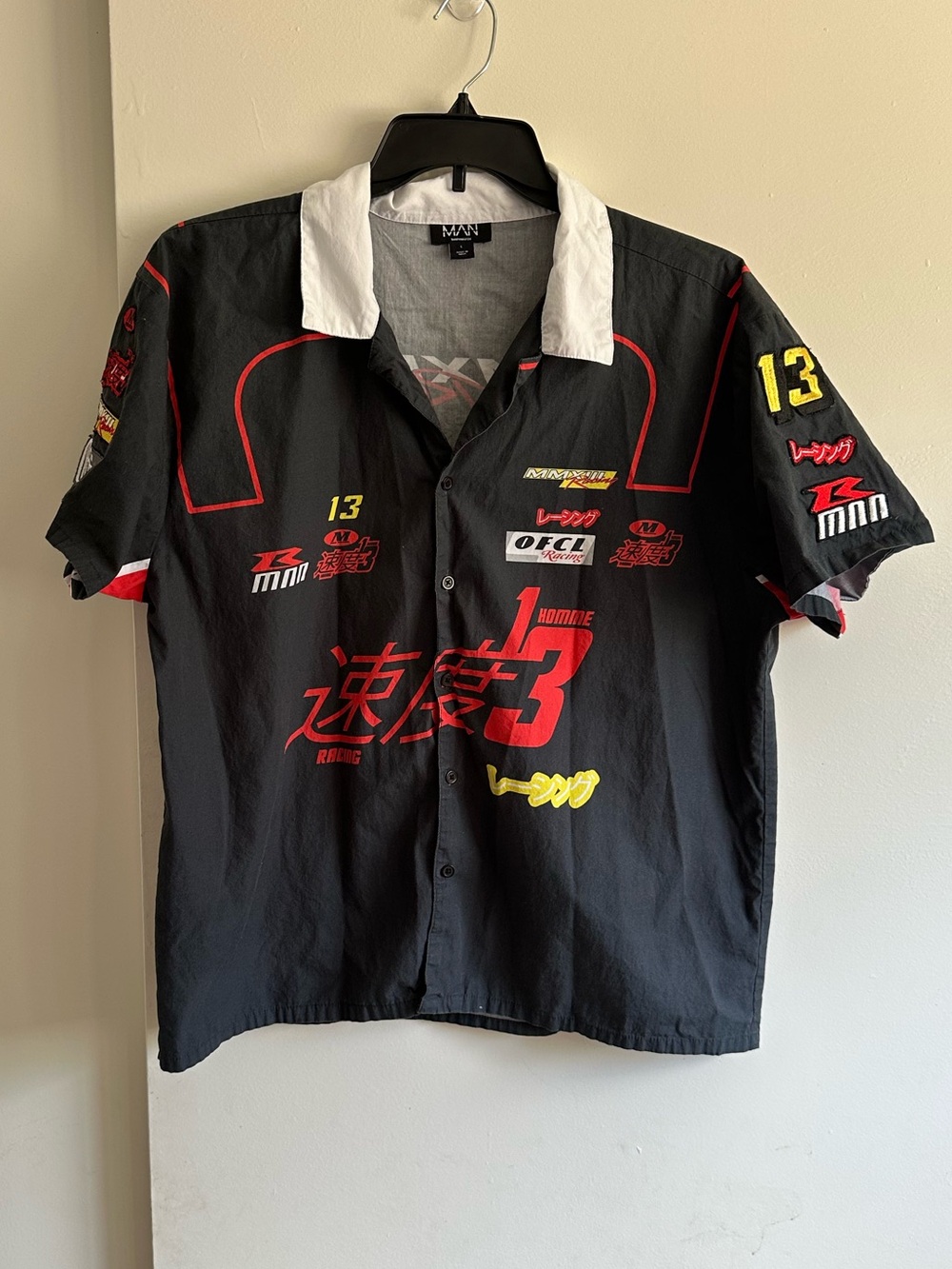 Boohoo Black Racing Graphic Button-Down Shirt with White Collar